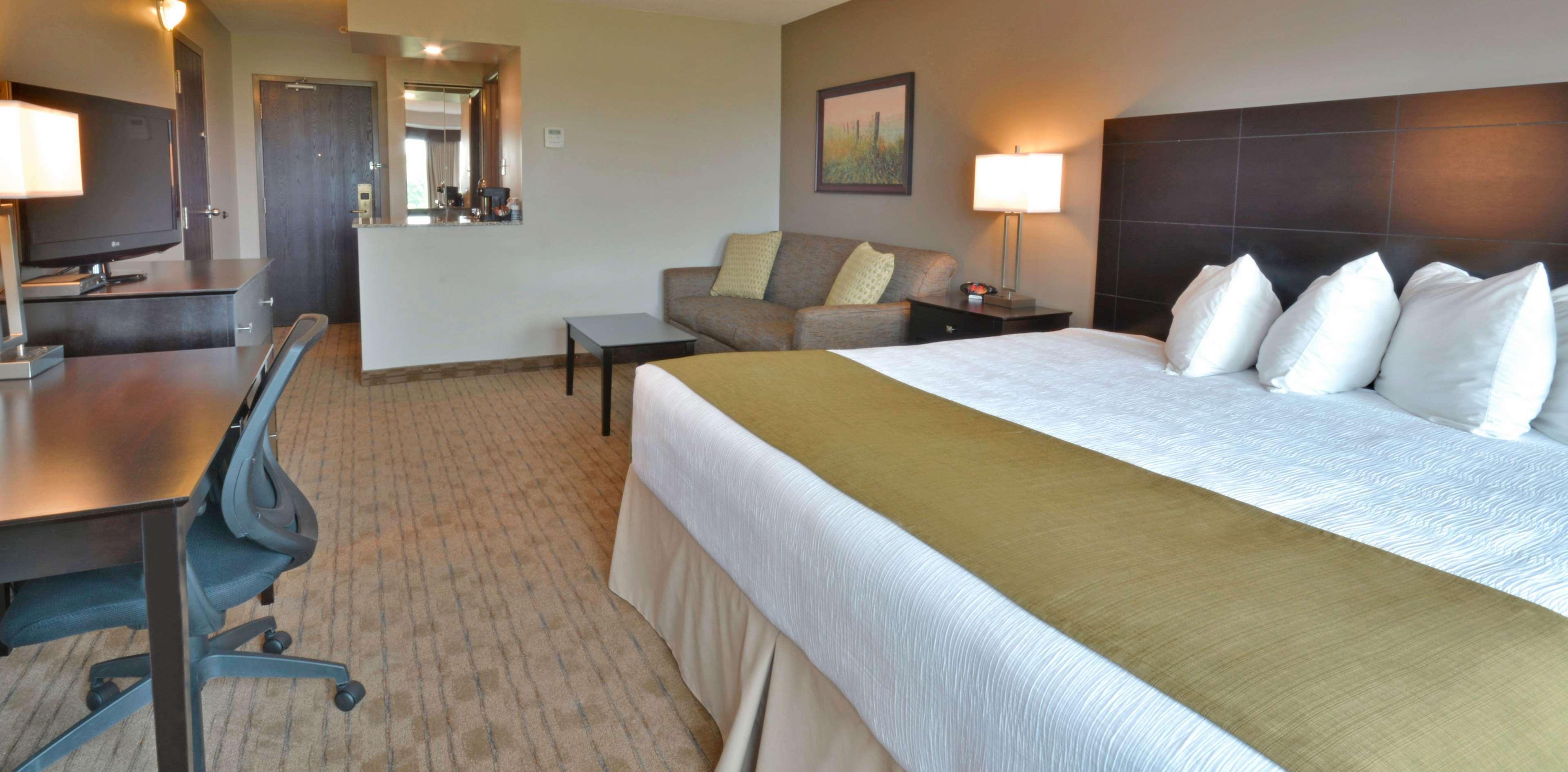 Best Western Pembroke Inn & Conference Centre Exterior photo