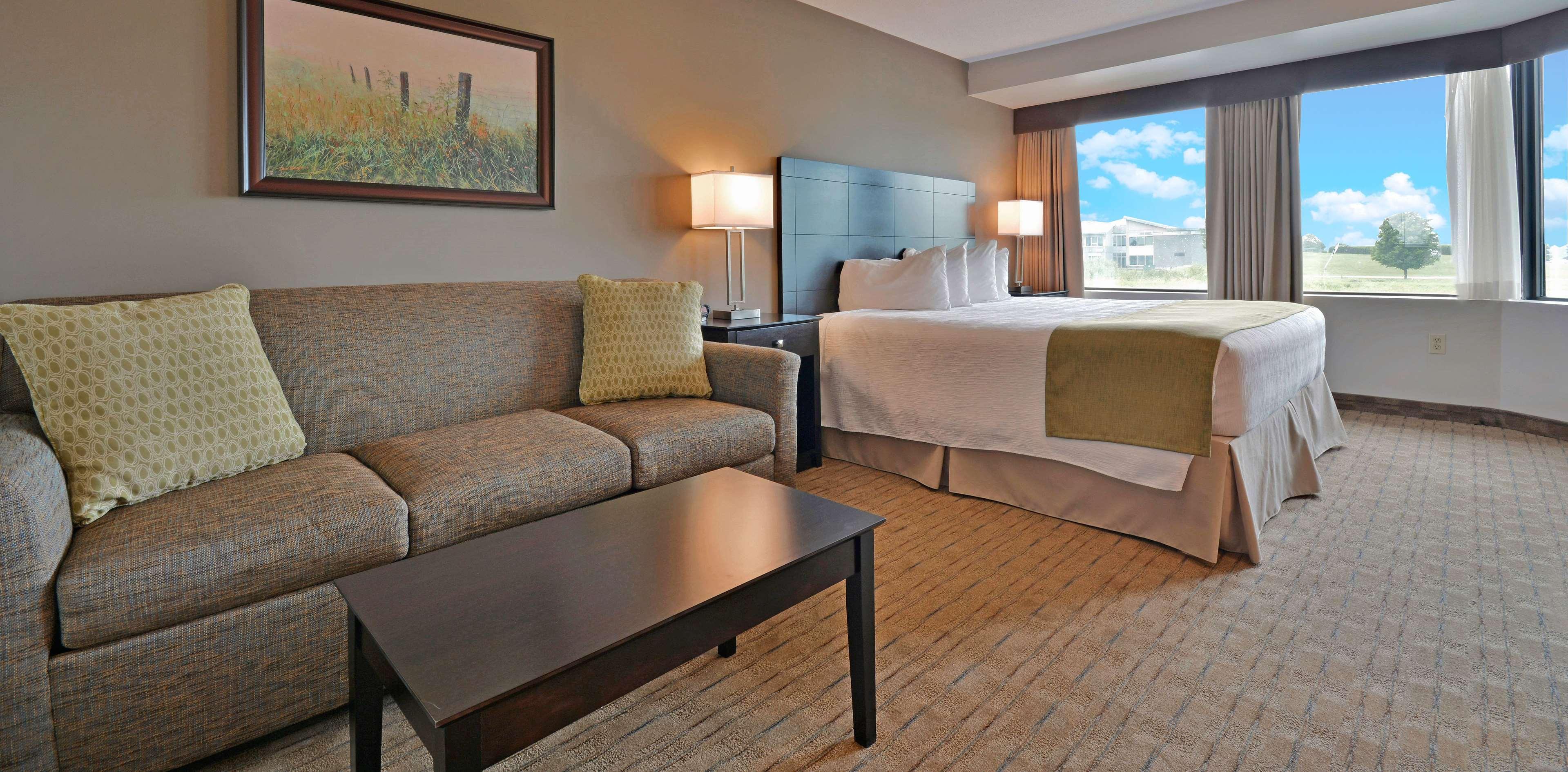 Best Western Pembroke Inn & Conference Centre Exterior photo