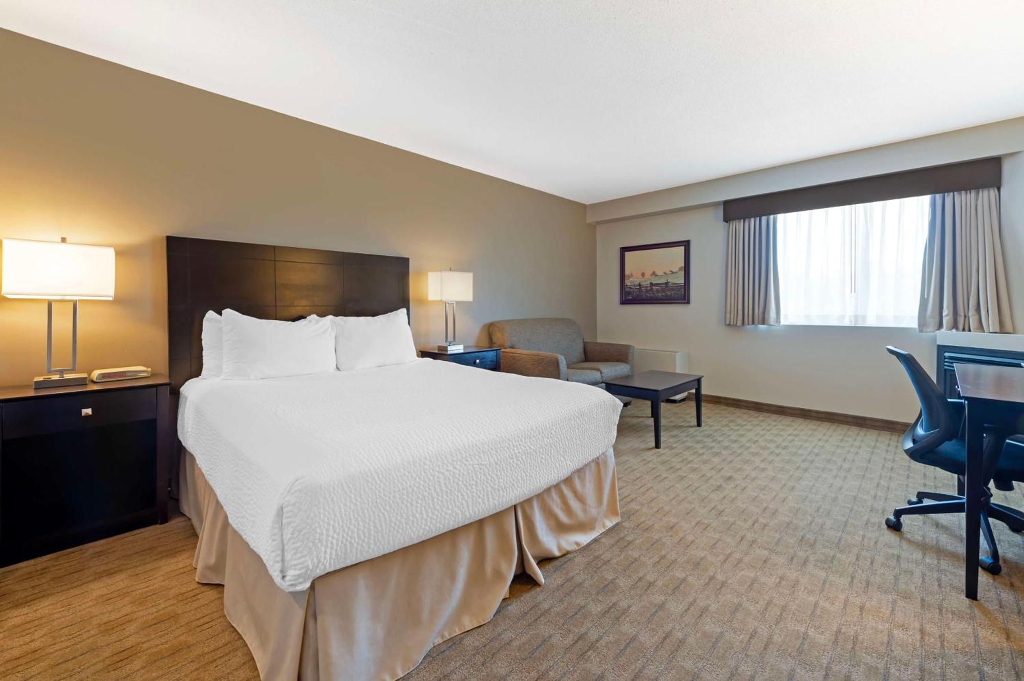 Best Western Pembroke Inn & Conference Centre Exterior photo